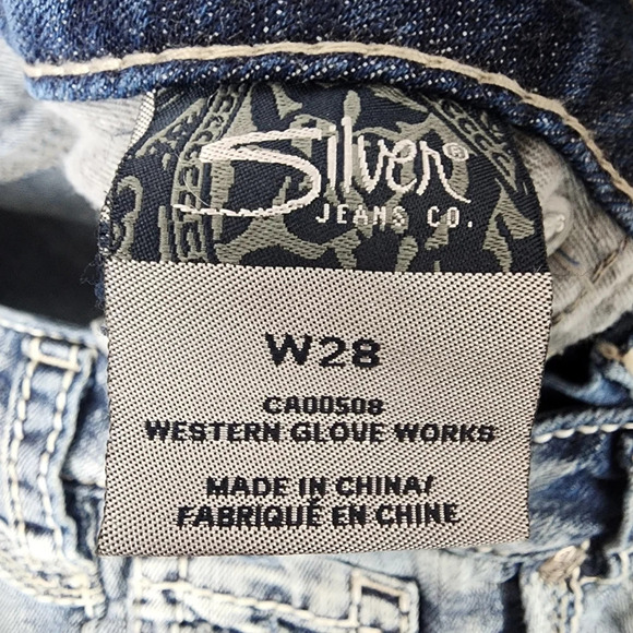 Silver Jeans Aiko Mid Capri Distressed Factory Fade Whiskered Light Blue Size 28 - Picture 3 of 15